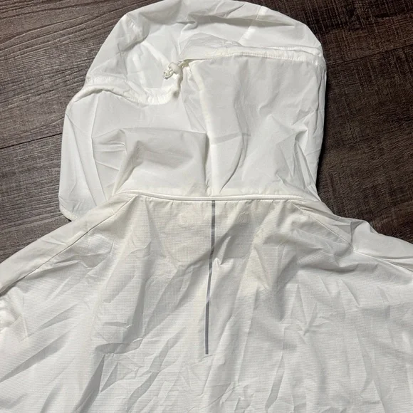 lululemon athletica White Windbreaker Jacket - Picture 10 of 10